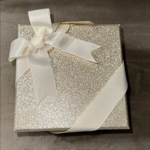 THE FARMHOUSE One Pastel Floral Gold Tone Top Ivory Bow Square Nesting Gift Box